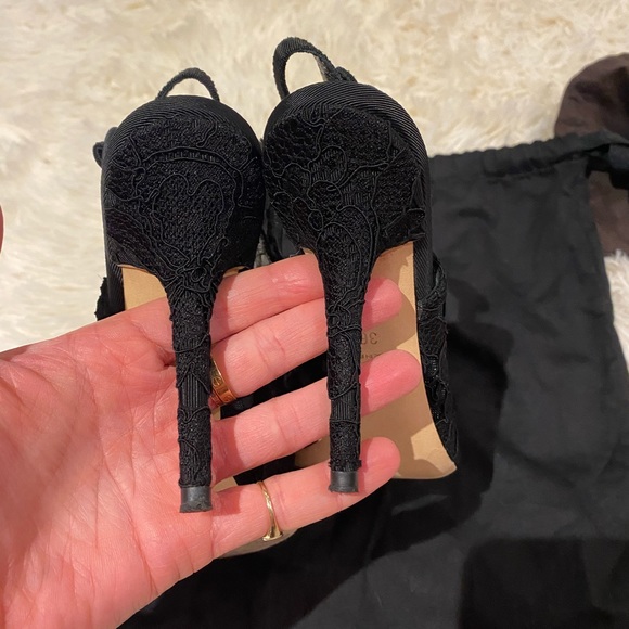 Dolce & Gabbana lace heels - Picture 2 of 13